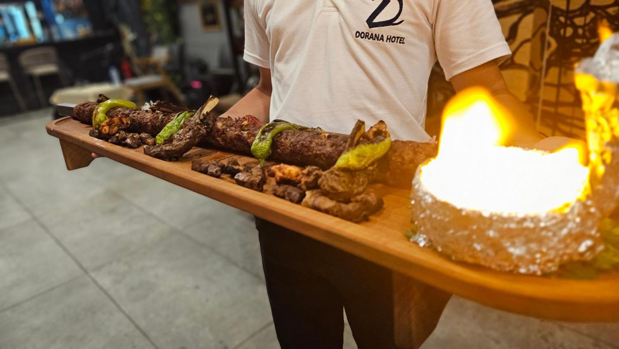 Dorana Hotel キレニア エクステリア 写真