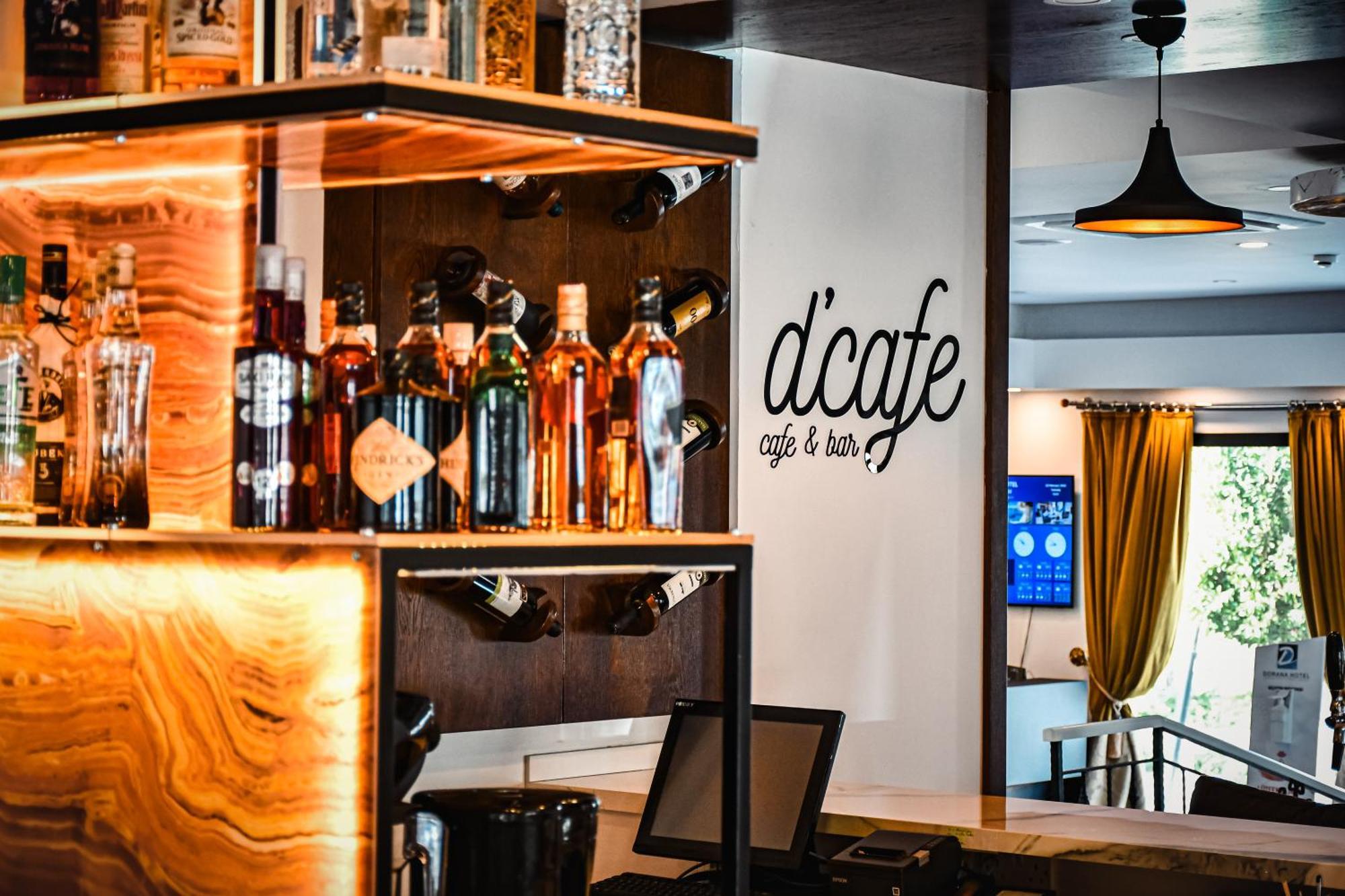 Dorana Hotel キレニア エクステリア 写真